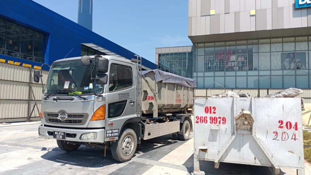 perkhidmatan lori tong sampah roro bin bangsar
